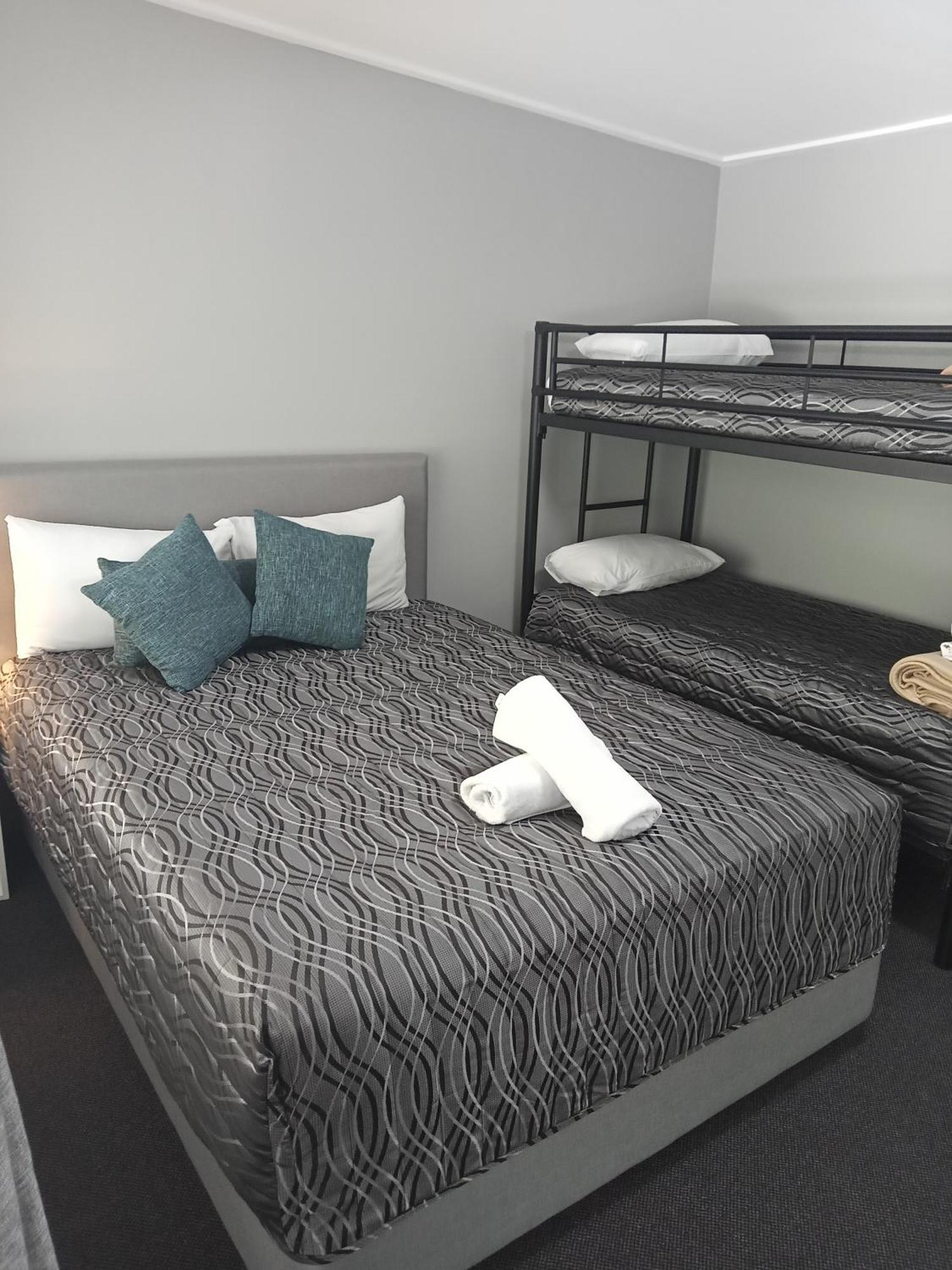 Solomon Inn Motel Figtree Вуллонгонг Экстерьер фото
