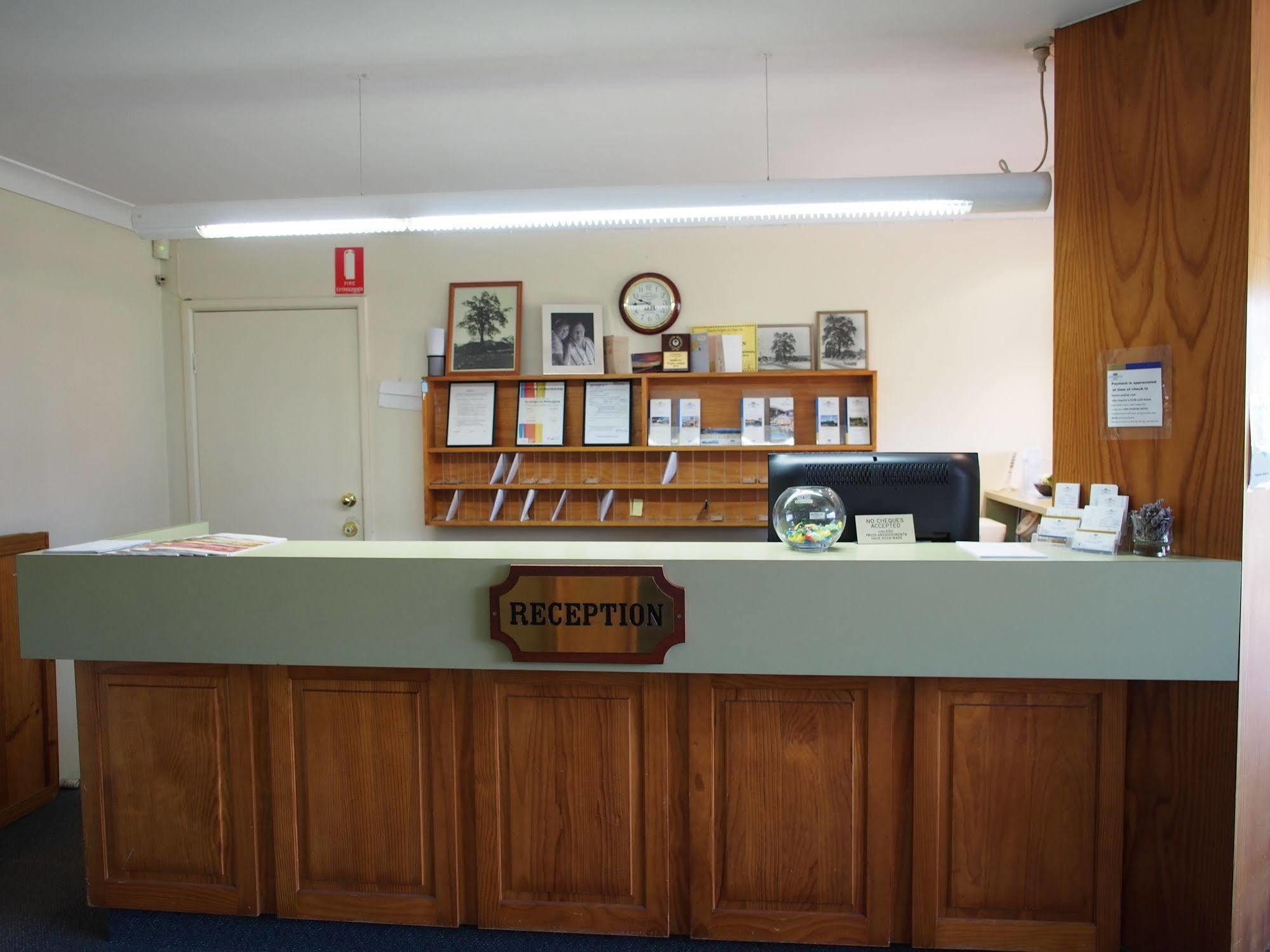 Solomon Inn Motel Figtree Вуллонгонг Экстерьер фото
