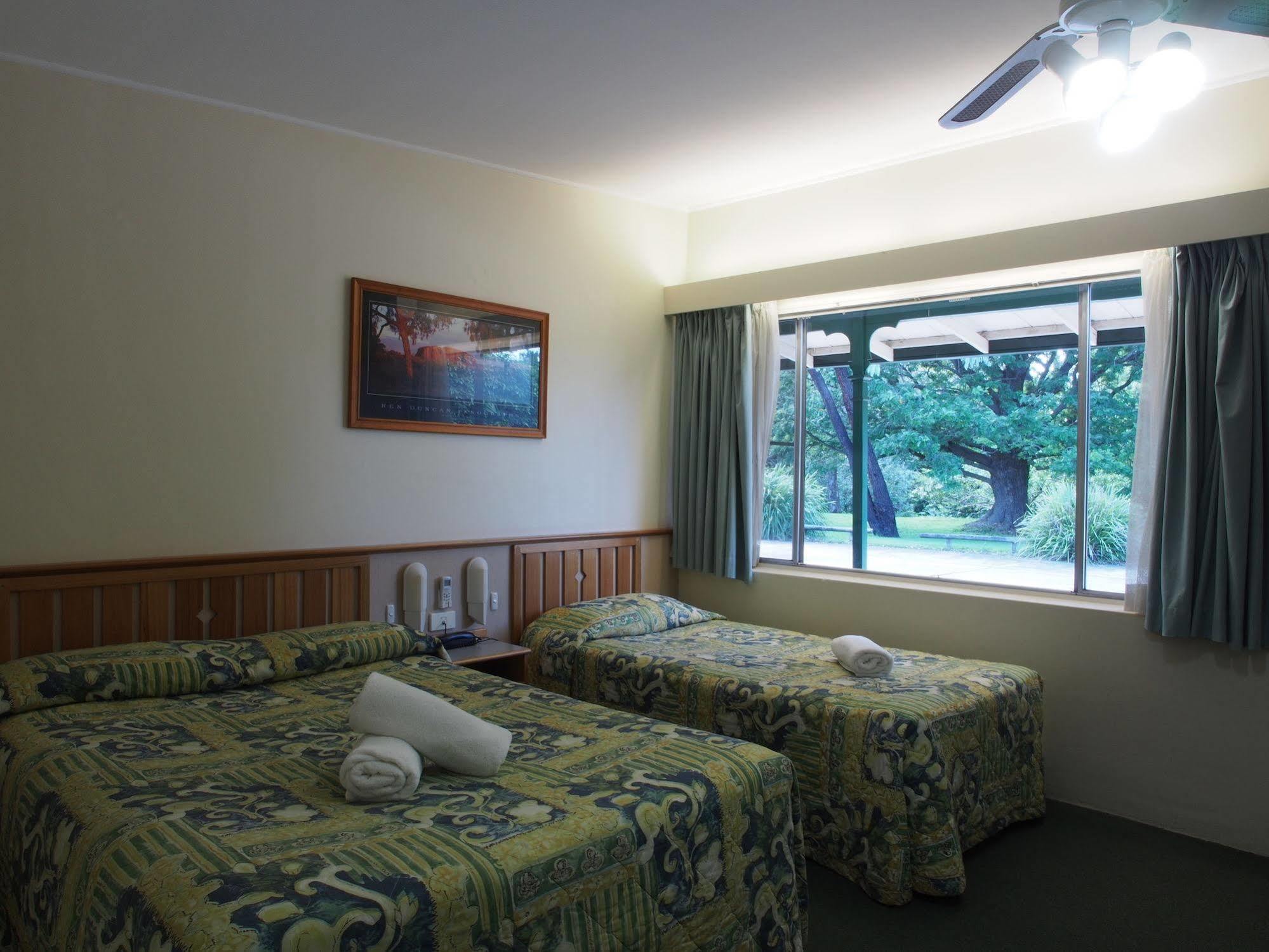 Solomon Inn Motel Figtree Вуллонгонг Экстерьер фото