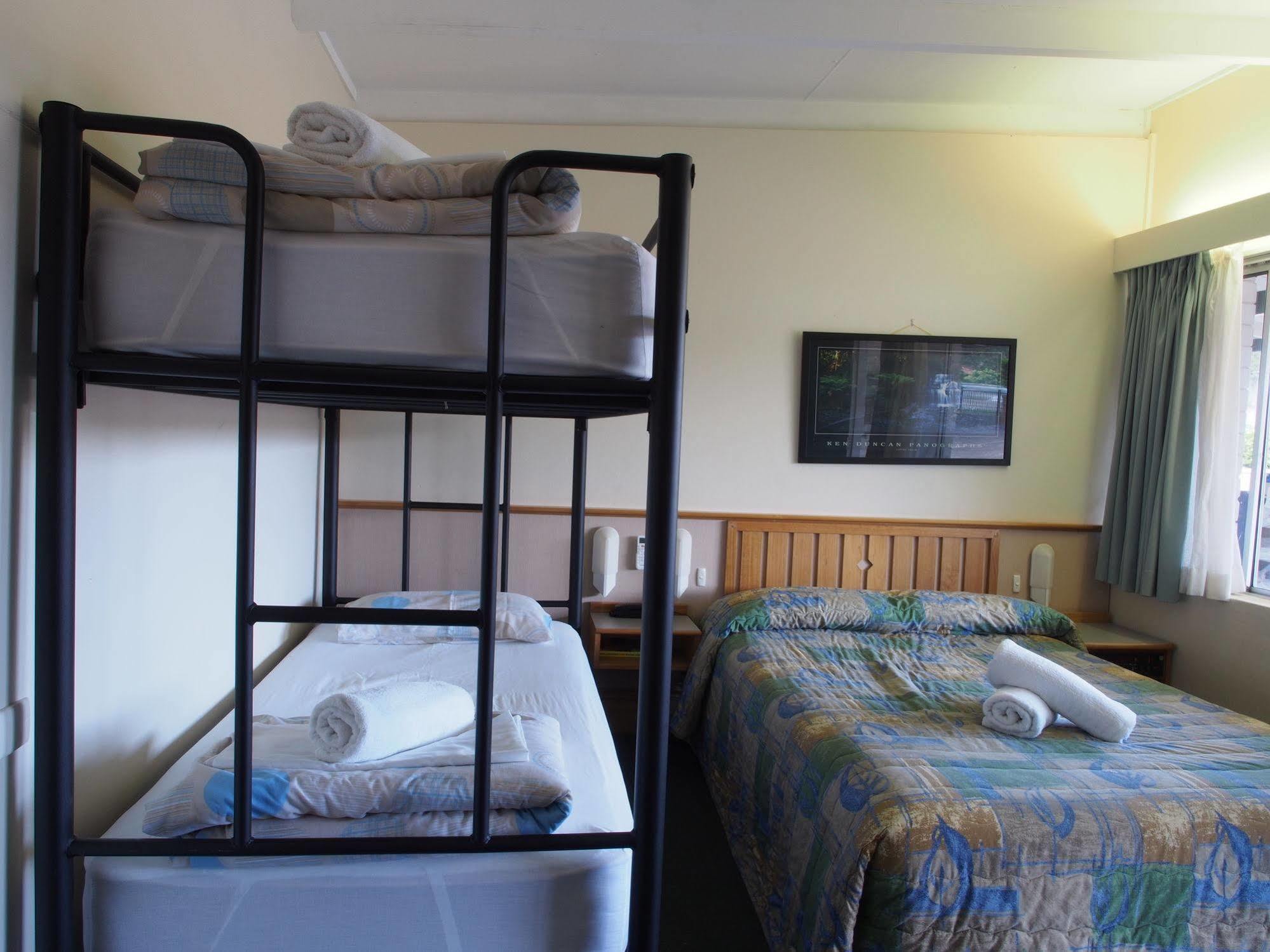 Solomon Inn Motel Figtree Вуллонгонг Экстерьер фото